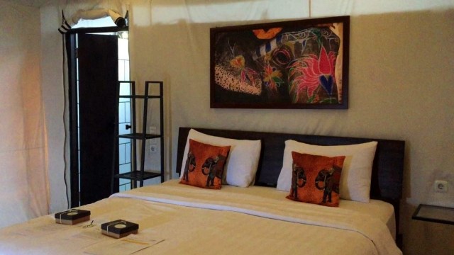 Interior tenda Trizara Resort Lembang (Foto: Helinsa Rasputri/kumparan)