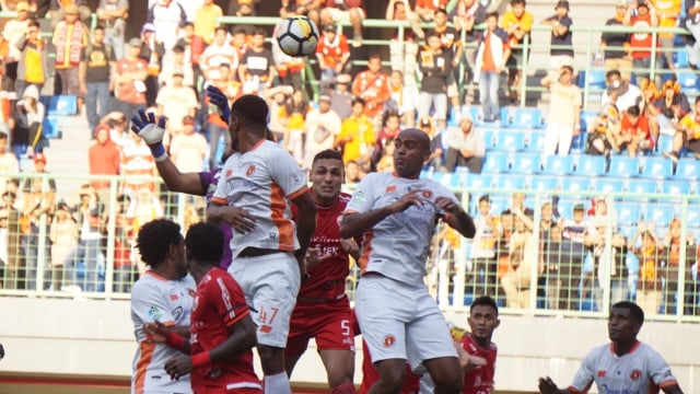 Persija Jakarta vs Perseru Serui (Foto: Iqbal Firdaus/kumparan)