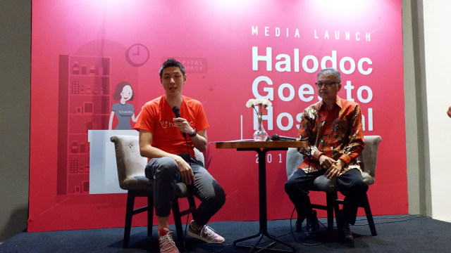 CEO Halodoc, Jonathan Sudharta (kiri). (Foto: Halodoc)