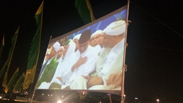 Gubernur DKI Jakarta Anies Baswedan di acara Tabligh Akbar Majelis Rasulullah di Monas. (Foto: Maulana Ramadhan/kumparan)