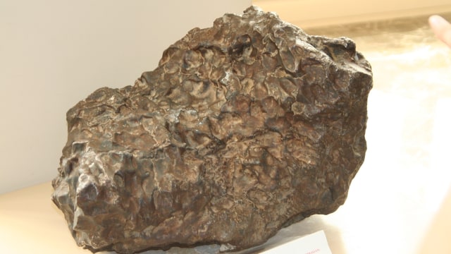 Ilustrasi meteorit. (Foto: Wikimedia Commons)