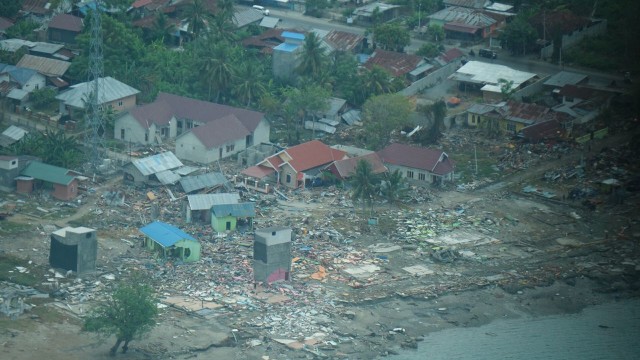 Kondisi Kota Palu, Sulawesi Tengah dari udara. (Foto: Raga/kumparan)