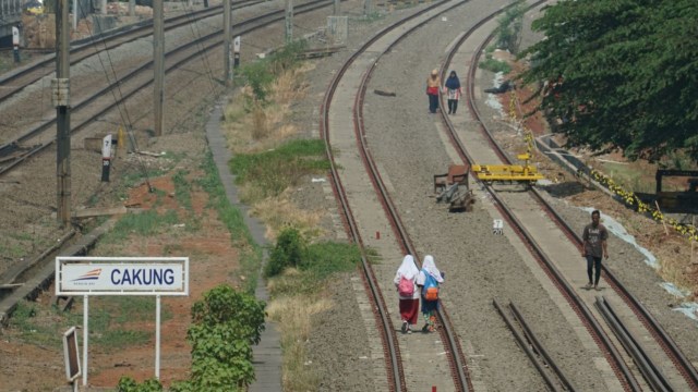 Stasiun Cakung, KRL, kereta, ilustrasi