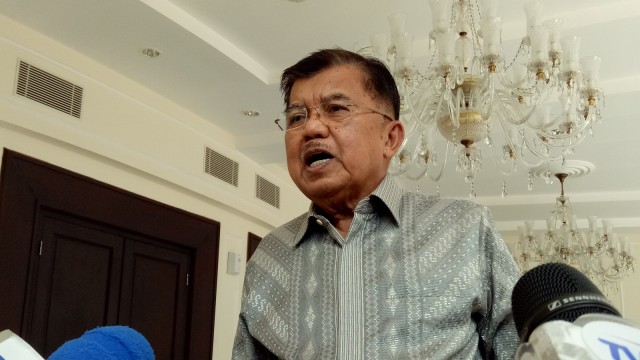 Wakil Presiden Jusuf Kalla di Kantor Wakil Presiden, Selasa (9/10/2018). (Foto: Nadia Riso/kumparan)