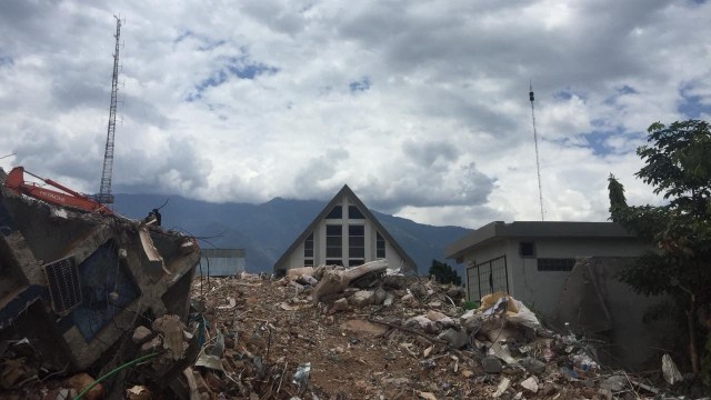 Gereja IFGF di Palu tak roboh usai diterjang tsunami. (Foto: Moh Fajri/kumparan)