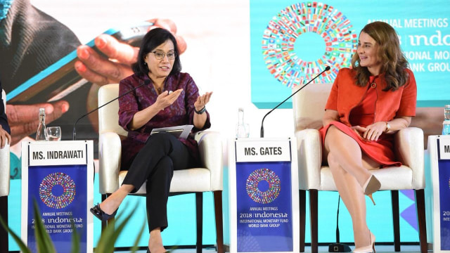 Sri Mulyani dan Melinda Gates di seminar IMF-WB, Nusa Dua, Bali.  (Foto: Dok. Humas Kemenkeu)