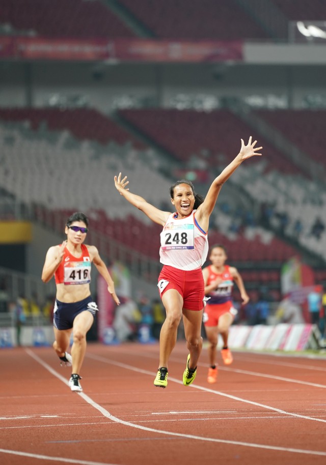 Ni Made Arianti Putri di final lari 100 meter putri T13. (Foto: The Jakarta Post Images: INAPGOC/Dewi Nurcahyani)