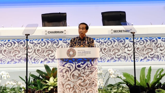 Presiden Joko Widodo memberikan sambutan pada Annual Meetings IMF dan World Bank Group Plenary Session di BNDCC, Bali. (Foto: Helmi Afandi/kumparan)
