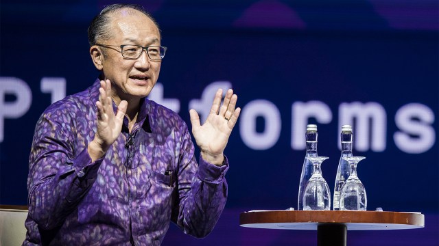 Presiden Grup Bank Dunia Jim Yong Kim menjadi pembicara di sela-sela Pertemuan Tahunan IMF - World Bank Group 2018 (Foto: ANTARA FOTO/ ICom/AM IMF-WBG/M Agung Rajasa)