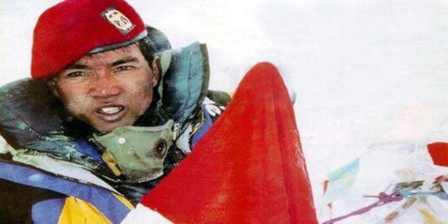5 Pendaki Indonesia Yang Taklukkan Puncak Everest Kumparan Com