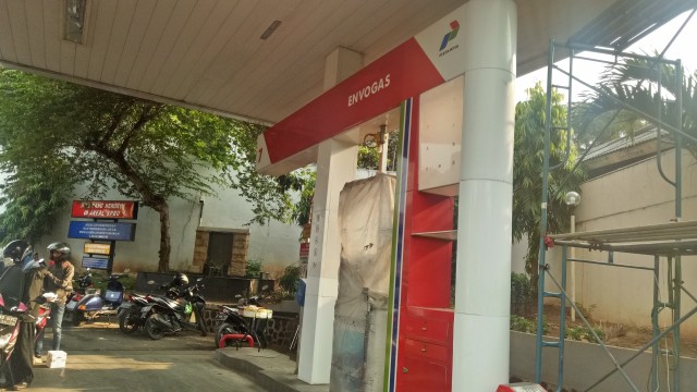 Stasiun Pengisian Bahan Bakar Gas (SPBG) Envogas milik Pertamina di Jakarta Selatan yang tidak termanfaatkan. (Foto: Resya Firmansyah/kumparan)