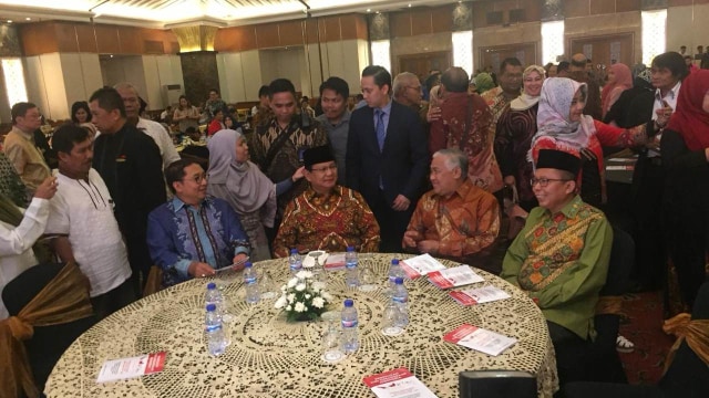 Prabowo Subianto bersama Ketua Pergerakan Indonesia Maju Din Syamsudin (Foto: Ricad Saka/kumparan)