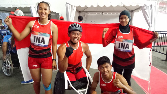 Apresiasi untuk Tim Lari Estafet 'Dadakan' Indonesia di Asian Para Games. (Foto: Aditia Rijki Nugraha/kumparan)