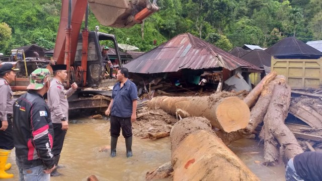 Banjir Bandang di Mandailing Natal. (Foto: Dok. Istimewa)