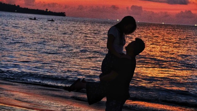 Romansa Indah Pantai Jimbaran