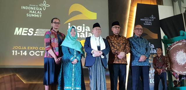 Ma'ruf Amin tutup Jogja Halal Festival 2018 di Jogja Expo Center, Minggu (14/10). (Foto: Tim Media Ma'ruf Amin)