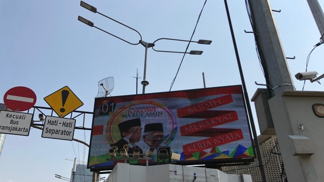 Videotron Jokowi-Ma'ruf Amin di Jl MH Thamrin, Jakarta. (Foto: Dok. Sahroni)
