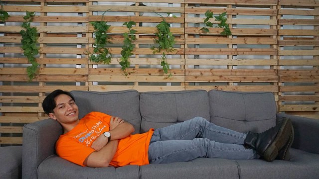Tamu Kumparan, Pemain film 'Dear Nathan: Hello Salma', Jefri Nichol