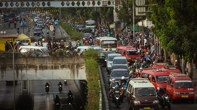 Jalan Raya Pasar Minggu Ditutup hingga 23 Mei, Ini Rute Pengalihan Arusnya (95491)