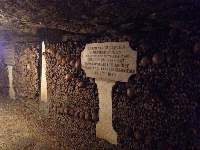 The Catacombs of Paris (Foto: Flickr/1ivia)