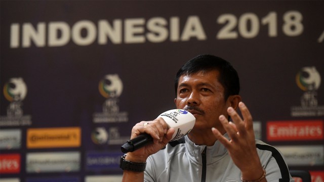 Pelatih timnas U-19 Indra Sjafri memberikan keterangan pers menjelang Piala Asia U-19 di Jakarta. (Foto: ANTARA FOTO/Akbar Nugroho Gumay)