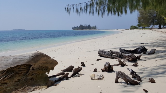 Pulau Dodola di Maluku Utara (Foto: Shutter Stock)