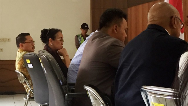 Sukmawati Soekarno Putri (kedua dari kiri) hadir pada sidang Praperadilan SP3 Penodaan Pancasila Rizieq Shihab. (Foto: Iqbal Tawakal Lazuardi Siregar/kumparan)