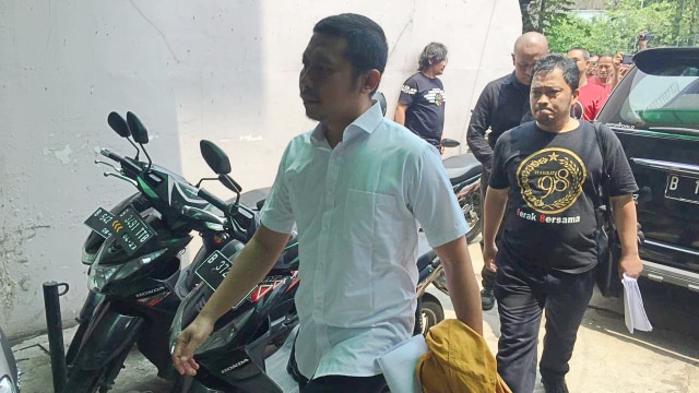 Tim DPN Syarikat 98 di Kantor PDGI adukan Hanum Rais terkait kasus Hoax Ratna Sarumpaet, Jumat (19/10/2018). (Foto: Reki Febrian/kumparan)