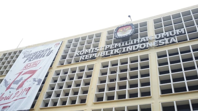 Gedung Komisi Pemilihan Umum Republik Indonesia. (Foto: Abil Achmad Akbar/kumparan)