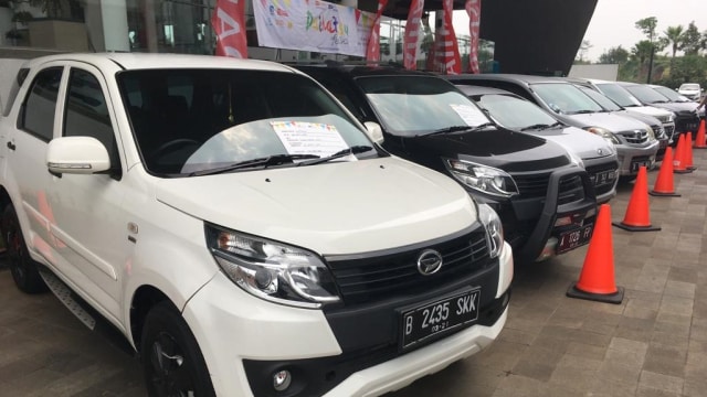 Mobil-mobil yang ikut program tukar tambah Daihatsu (Foto: Alfons Yoshio/kumparan)