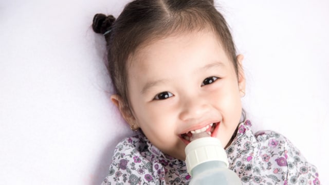 Balita tidak perlu minum susu formula (Foto: Shutterstock)
