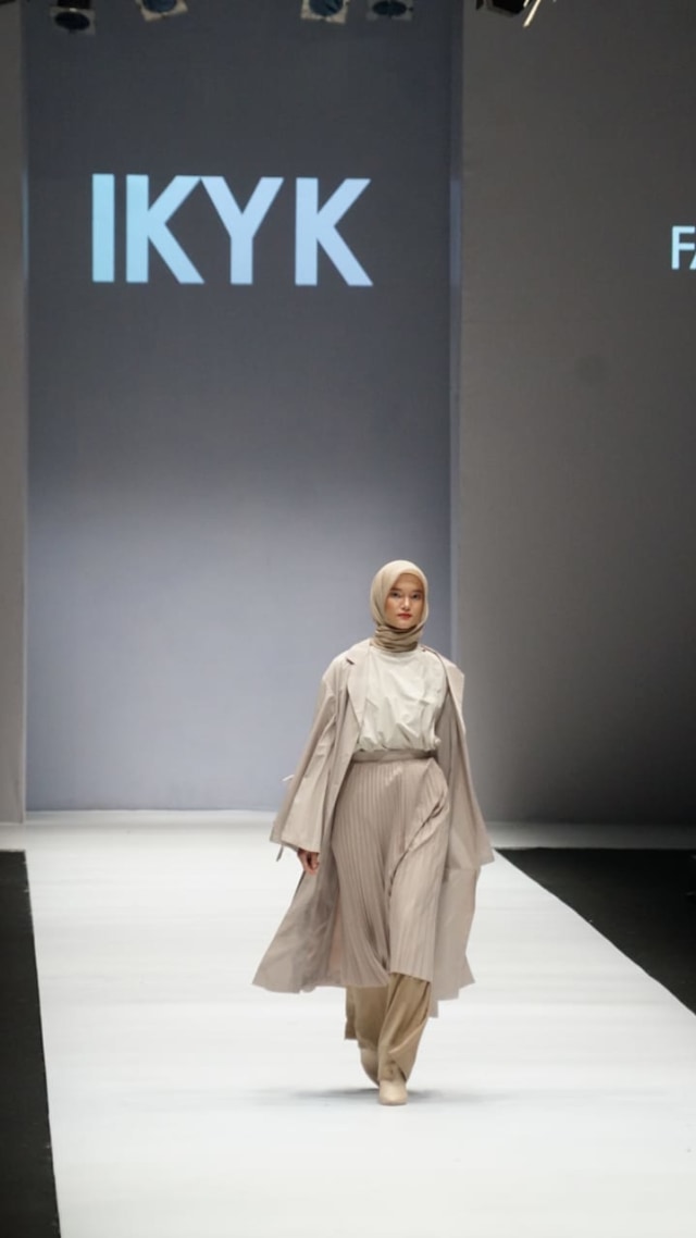 Fashion Show Indonesian Fashion Forward present by IKYK di Jakarta Fashion Week 2019 (Foto: Iqbal Firdaus/kumparan)