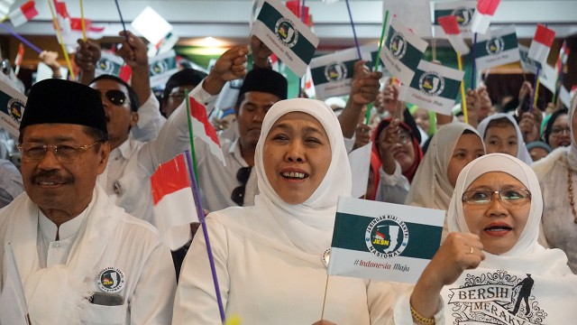 Gubernur Jawa Timur terpilih Khofifah Indar Parawansa hadiri deklarasi perwakilan Malaysia untuk pemenangan Joko Widodo-Ma'ruf Amin di Kuala Lumpur, Minggu (21/10) (Foto: Antara Foto/Agus Setiawan)