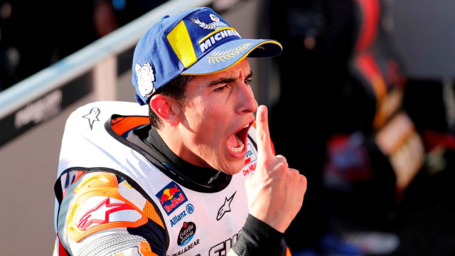 Marquez merayakan gelar juara MotoGP di Jepang. (Foto: Reuters/Toru Hanai)