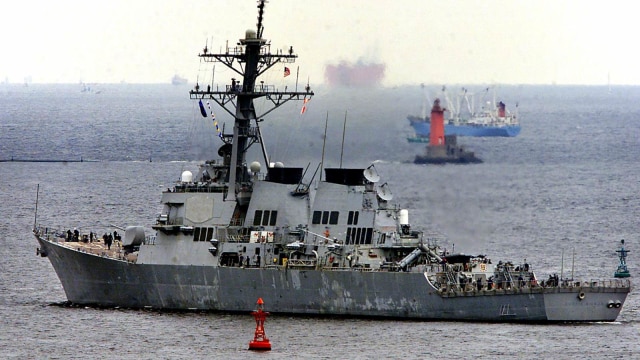 USS Curtis Wilbur. (Foto: AFP/YOSHIKAZU TSUNO )