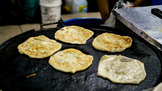 Perkenalkan: Roti Canai Tsunami, Paling 'Hits' di Malaysia (3)