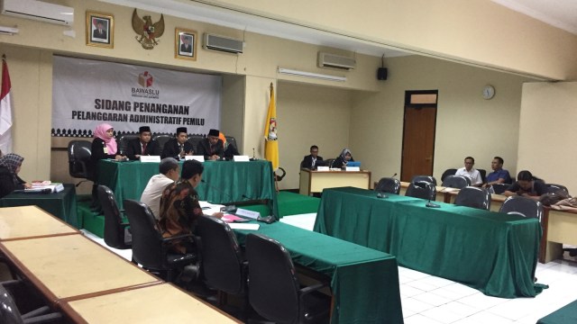 Diskominfo hadiri sidang Bawaslu Jakarta terkait videotron Jokowi-Ma'ruf, Rabu (24/10/2018). (Foto: Fachrul Irwinsyah/kumparan)