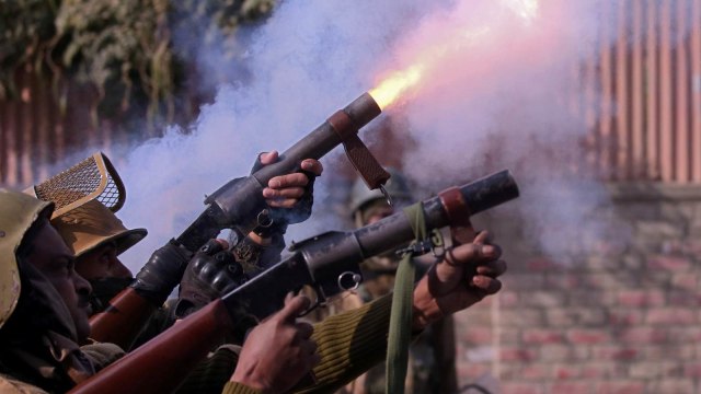 Konflik di Kashmir. Foto: REUTERS/Danish Ismail