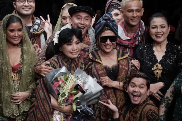 Fashion Show Anne Avantie 'Badai Pasti Berlalu'  di Jakarta Fashion Week 2019 (Foto: Irfan Adi Saputra/kumparan)