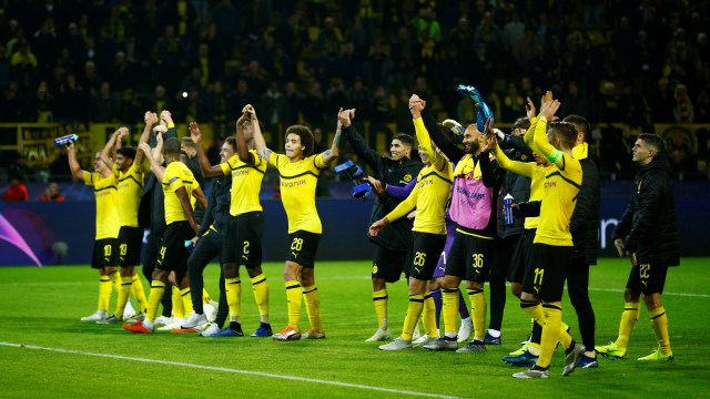 Borussia Dortmund merayakan kemenangan 4-0 atas Atletico Madrid. (Foto: REUTERS/Leon Kuegeler)