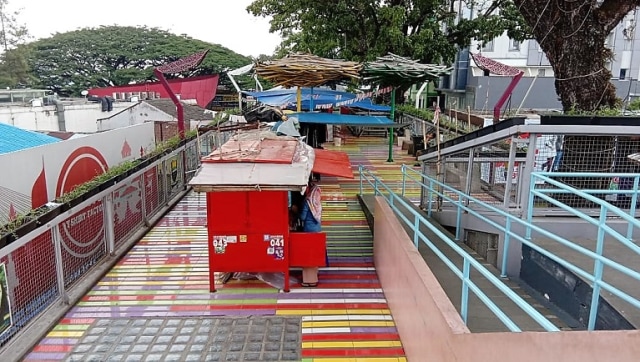 Foto-foto Skywalk Teras Cihampelas yang Terancam Ditinggal PKL dan Pejalan Kaki (6)