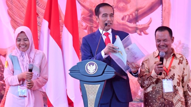 Jokowi di Acara Pembagian Sertifikat untuk Rakyat di Samarinda, Kalimantan Timur. (Foto: Dok. Biro Pers Setpres)