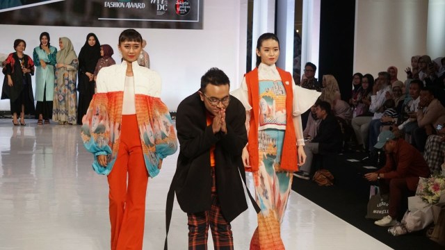 Fashion Show Wardah The Unstoppable You di Jakarta Fashion Week 2019, Senayan City, Jakarta, Jumat (26/10/2018). (Foto: Nugroho Sejati/kumparan)