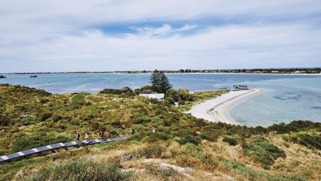 Lanskap indah Rockingham yang menawan (Foto: Tourism Western Australia)