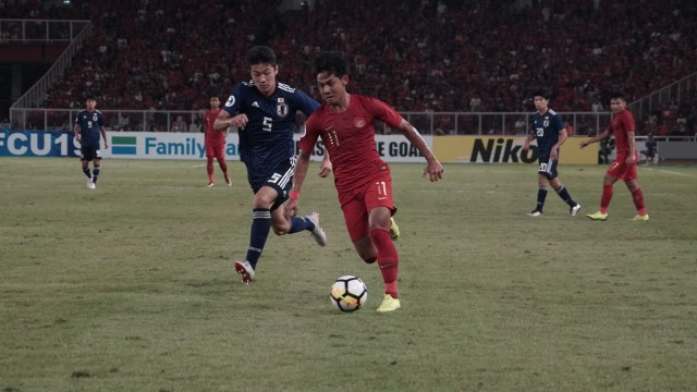 Firza Andika pemain U-19 Indonesia di perempat final AFC U-19 Championship. (Foto: Iqbal Firdaus/kumparan)