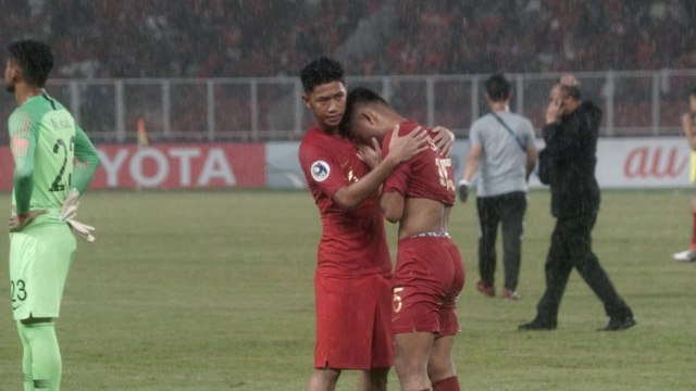 Kekalahan Timnas Indonesia saat melawan Jepang di perempat final AFC U-19 Championship. (Foto: Iqbal Firdaus/kumparan)