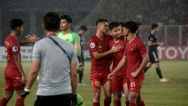 Kekalahan Timnas Indonesia saat melawan Jepang di perempat final AFC U-19 Championship. (Foto: Iqbal Firdaus/kumparan)