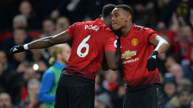 Perayaan gol dari Paul Pogba dan Anthony Martial. (Foto: Reuters/Peter Powell)