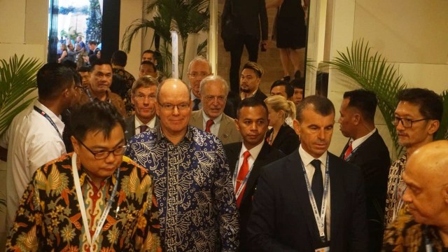 Pangeran Monako Albert II melakukan pertemuan bilateral di sela acara OOC, di Nusa Dua Bali, Senin (29/10/2018). (Foto: Abil Achmad Akbar/kumparan)