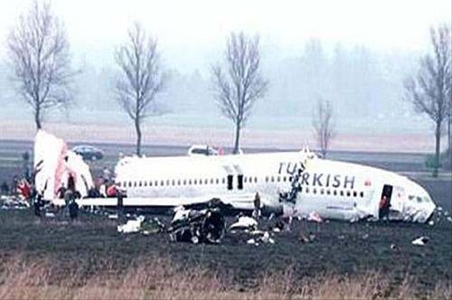 7 Kecelakaan Pesawat Paling Banyak Menelan Korban Jiwa (4)